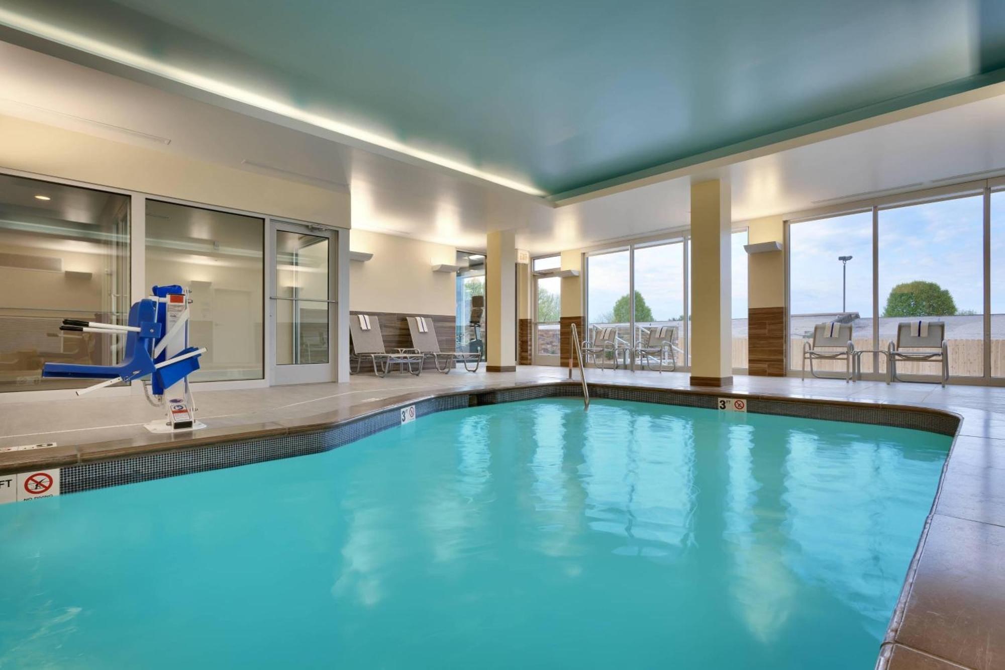 Fairfield Inn & Suites By Marriott Springfield North Εξωτερικό φωτογραφία