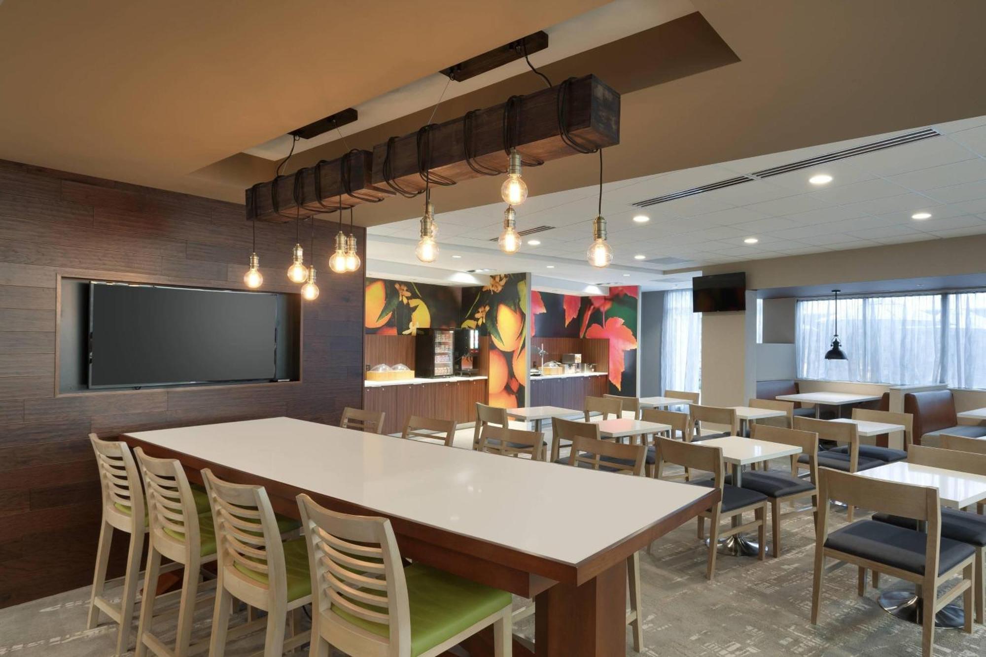 Fairfield Inn & Suites By Marriott Springfield North Εξωτερικό φωτογραφία